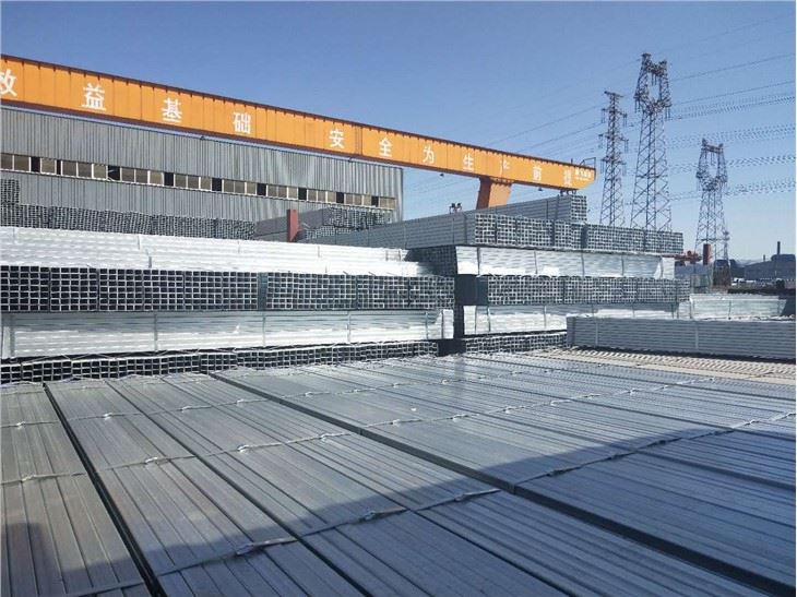 Çelik İçi Boş Bölüm Galvanizli Boru 40x40 75x75 Kaynaklı Dikdörtgen Kare Çelik Boru